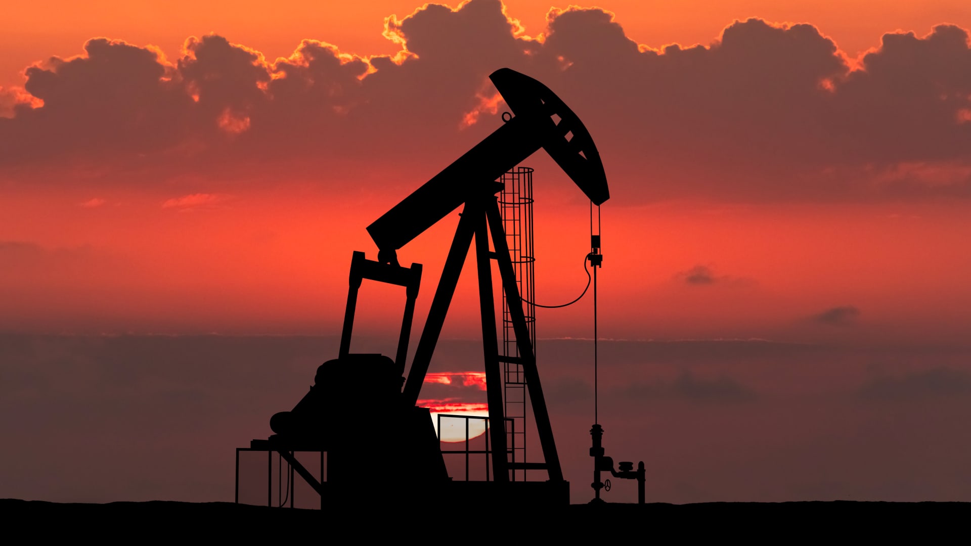 ‘This is bad’: Strategists see European oil shortages within weeks as inventories are depleted