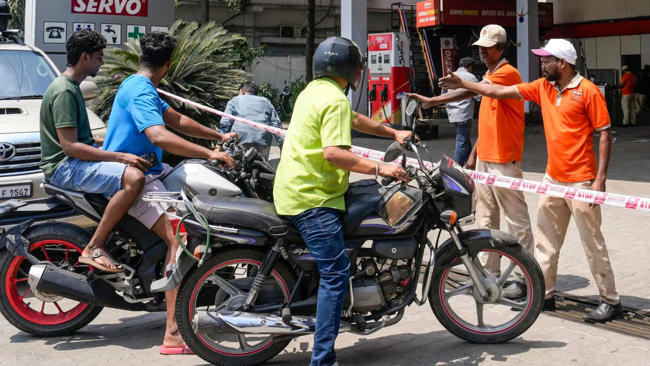 ‘Fleecing its own citizens’: Congress slams Modi govt for petrol, diesel price increase by Rs 5 in 9 days