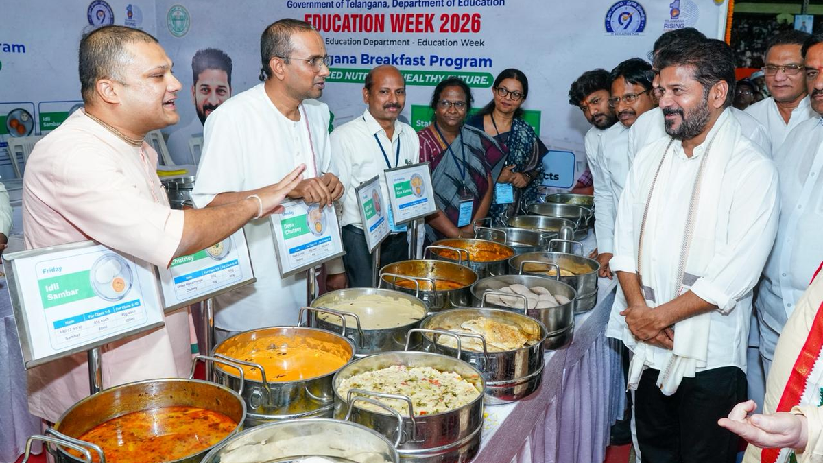 Telangana CM Revanth Reddy inspects breakfast items served to students
