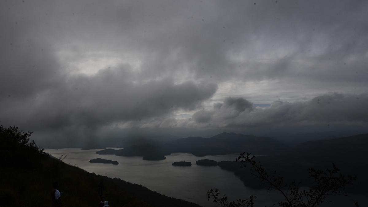 Southwest monsoon likely to set in over Kerala on May 26: IMD