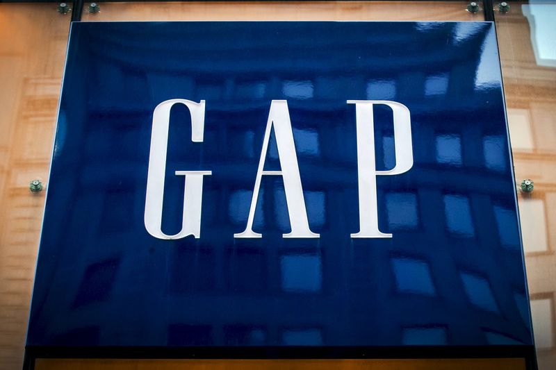 Gap, American Eagle fail to reassure investors on apparel demand; shares fall