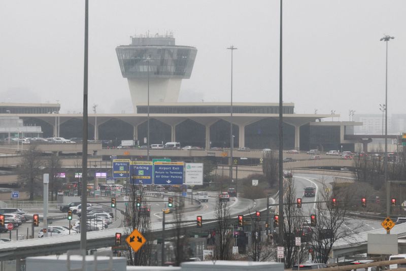 Airlines and business groups warn of chaos if US restricts international flights