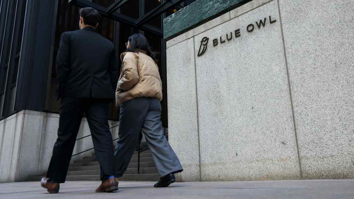 Blue Owl retail fundraising evaporates amid private credit concerns