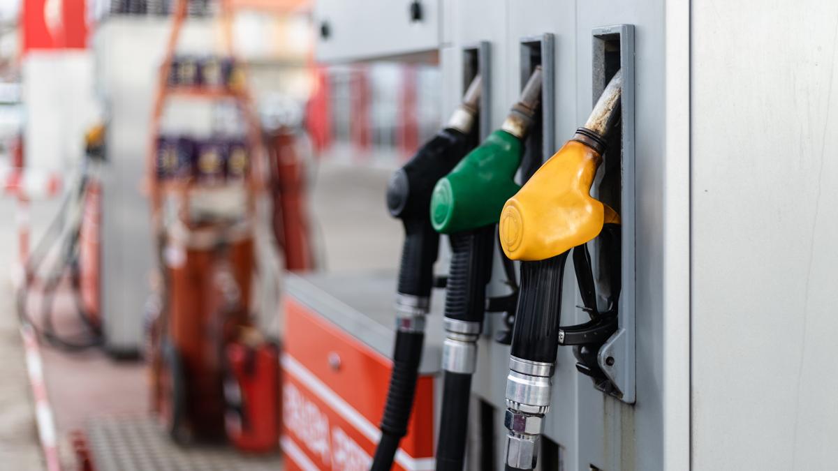 Sikkim govt rolls out odd-even vehicle restriction norm to save fuel