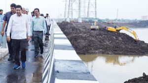 Minister Narayana reviews bridge construction across Kondaveeti Vagu and Palavagu in Amaravati