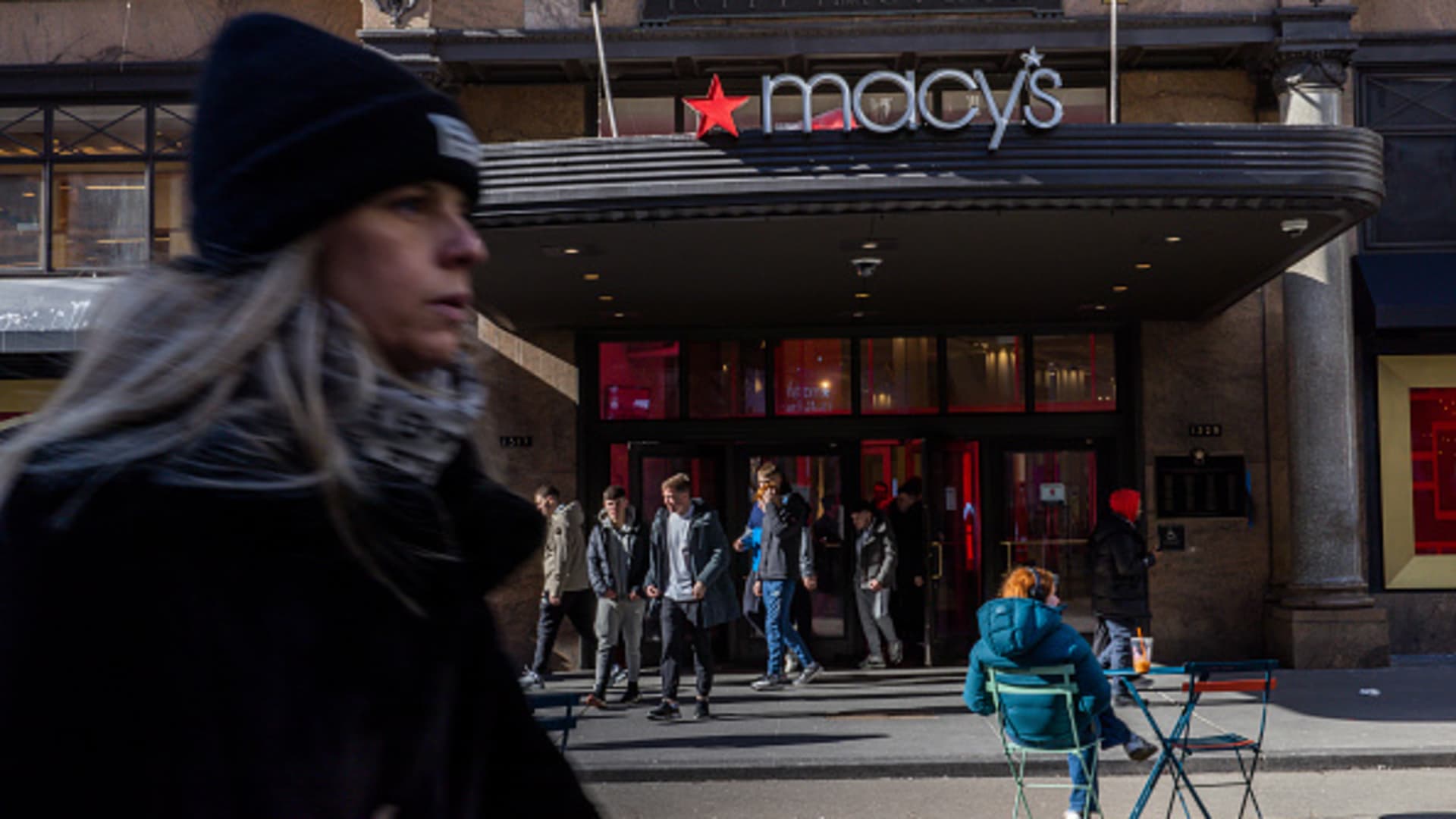 Macy’s posts strongest Q1 growth in four years, raises guidance despite consumer worries