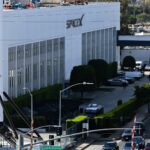 Small investors scrambled to get in on the SpaceX IPO, even as some believe the valuation is ‘stupid’