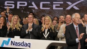 SpaceX market cap tops $2 trillion after shares of Elon Musk’s rocket company gain 21% on debut