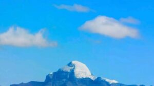 MEA cautions Kailash Mansarovar pilgrims against incomplete travel documents after 52 Indians stranded in Nepal