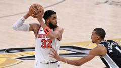 Knicks lead NBA Finals after late run beats Spurs