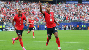 England labour past Panama to seal top spot as Croatia reach World Cup knockouts