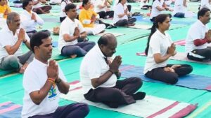 Daily yoga essential for healthy living, says Union Minister