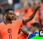 Gakpo fires home the 100th goal of this World Cup