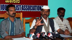 KRS leader Ravikrishna Reddy booked for allegedly insulting farmer at protest