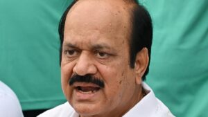Notices sent to four ex-MLAs for defying AIADMK whip during trust vote in Tamil Nadu Assembly