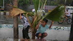 Monsoon Live: Rains lash Mumbai for second day; cool breeze brings respite