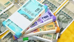 Bengaluru: Police seize ₹2.98 crore in undocumented cash; two businessmen  arrested