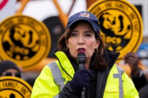 New York governor announces completion of Smart Path Connect grid project