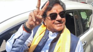 Mamata stood by me; now my duty to stand by her: Shatrughan