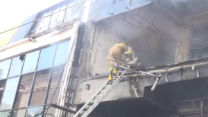 Fire breaks out at 3-storey commercial building in Lucknow’s Aliganj; 14 fire tenders deployed