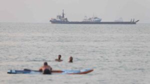 Attack in Strait of Hormuz halts evacuation plan for stranded ships