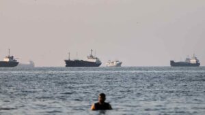 Pakistan says Iran and US agree deal to open Strait of Hormuz and extend ceasefire