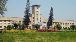 Govt. veterinary college students stage protest against upcoming private college