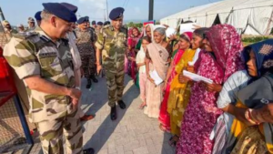 Amarnath yatra resumes via Batal after rain-forced halt