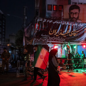 Iran War Live Updates: U.S. Hits Bridges and a Port in Country’s South, Iranian Media says