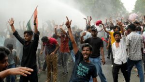 Police crack down on AISA march in Patna seeking resignation of Dharmendra Pradhan