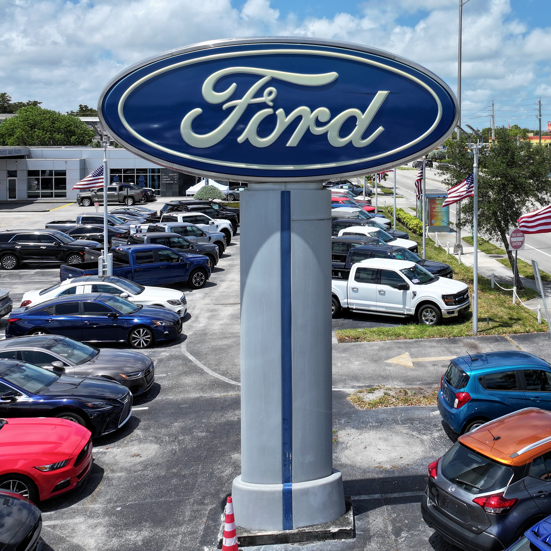 Ford Will Use Apple Software in New Self-Driving System