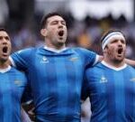 Argentina wear 1986 World Cup kit replica against England