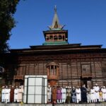 Barricades come up in Srinagar on eve of 1931 revolt anniversary