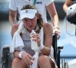 Alexandrova collapses on court amid 34C heat
