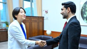 Lokesh proposes Andhra-Korea Investment Desk, invites Kia to expand near Visakhapatnam