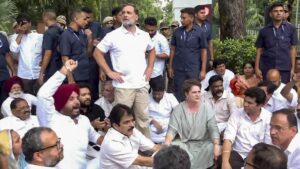 Rahul, Priyanka lead Congress leaders in protest outside PM’s residence