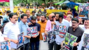 Left MPs visit Jantar Mantar, demand Amit Shah’s statement in Parliament over police action