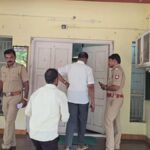 SSI held on bribery charges in Tirupattur