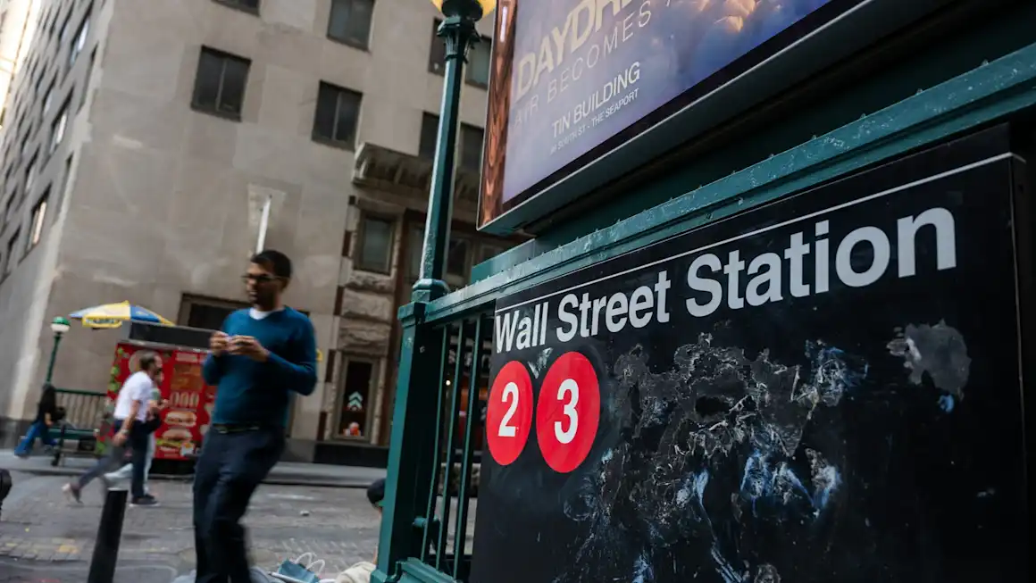 Big private equity firms pull in more cash as winners take all