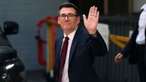 Andy Burnham plans beefed-up control centre in Downing Street