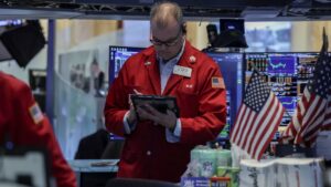 Treasury yields fall as investors brace for Warsh’s Jackson Hole keynote amid bond fears