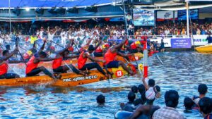 Aroma Chundan wins Nehru Trophy Boat Race on debut