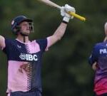Hollman leads Middlesex to first List A final for 36 years