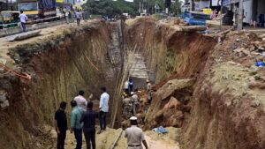 ‘Saw them being buried under a heap of soil within a matter of seconds‘