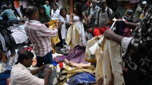 Broadway bustles with Onam shoppers, but rain dampens cheer