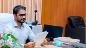 Karnataka IAS officer goes missing, police trace his travel to Delhi