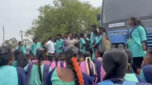 Govt. college students stage road blockade near Sholinghur demanding better amenities, frequent bus services