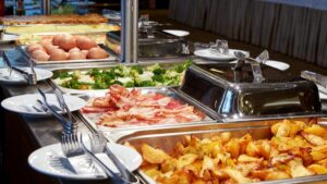 FDA suspends 13 food establishments’ licences across four districts in Maharashtra