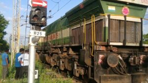 Goods engine derails near Arakkonam railway station