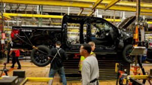 Ford’s production of highly profitable Super Duty trucks hits 20-year high as it recovers from supplier fires